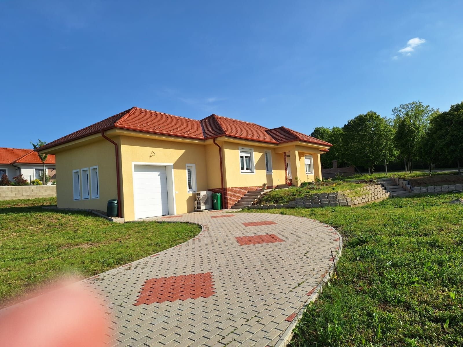 (AAAB) Neubau-Bungalow in toller Lage Nähe Donau