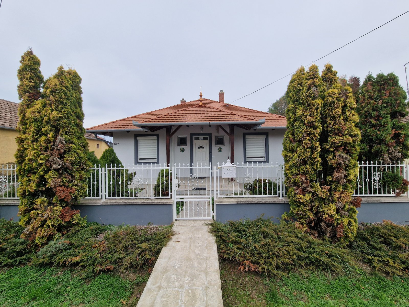 Zalacsany: (AAA) Gepflegter Bungalow mit Extra Gästehaus & großer Garage 