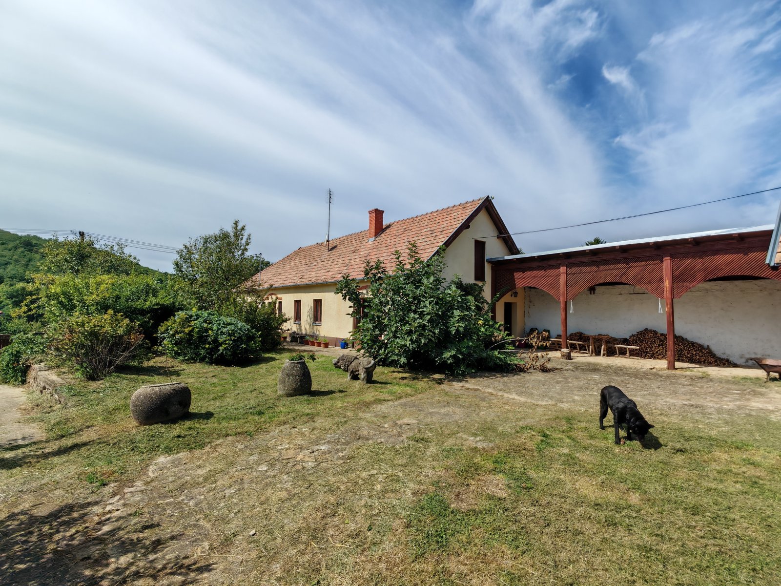 bei Zalaszentgrót: Traditionelles ungarisches Landhaus mit viel Atmosphäre und einem großen Grundstück (AAA) 