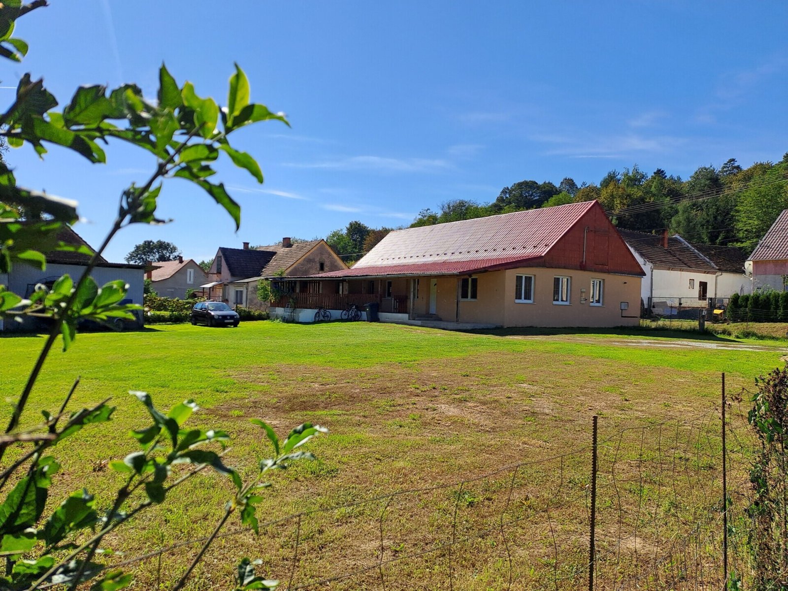 Rönök: (AAA) Renoviertes, preiswertes  Familienhaus in Grenznähe 