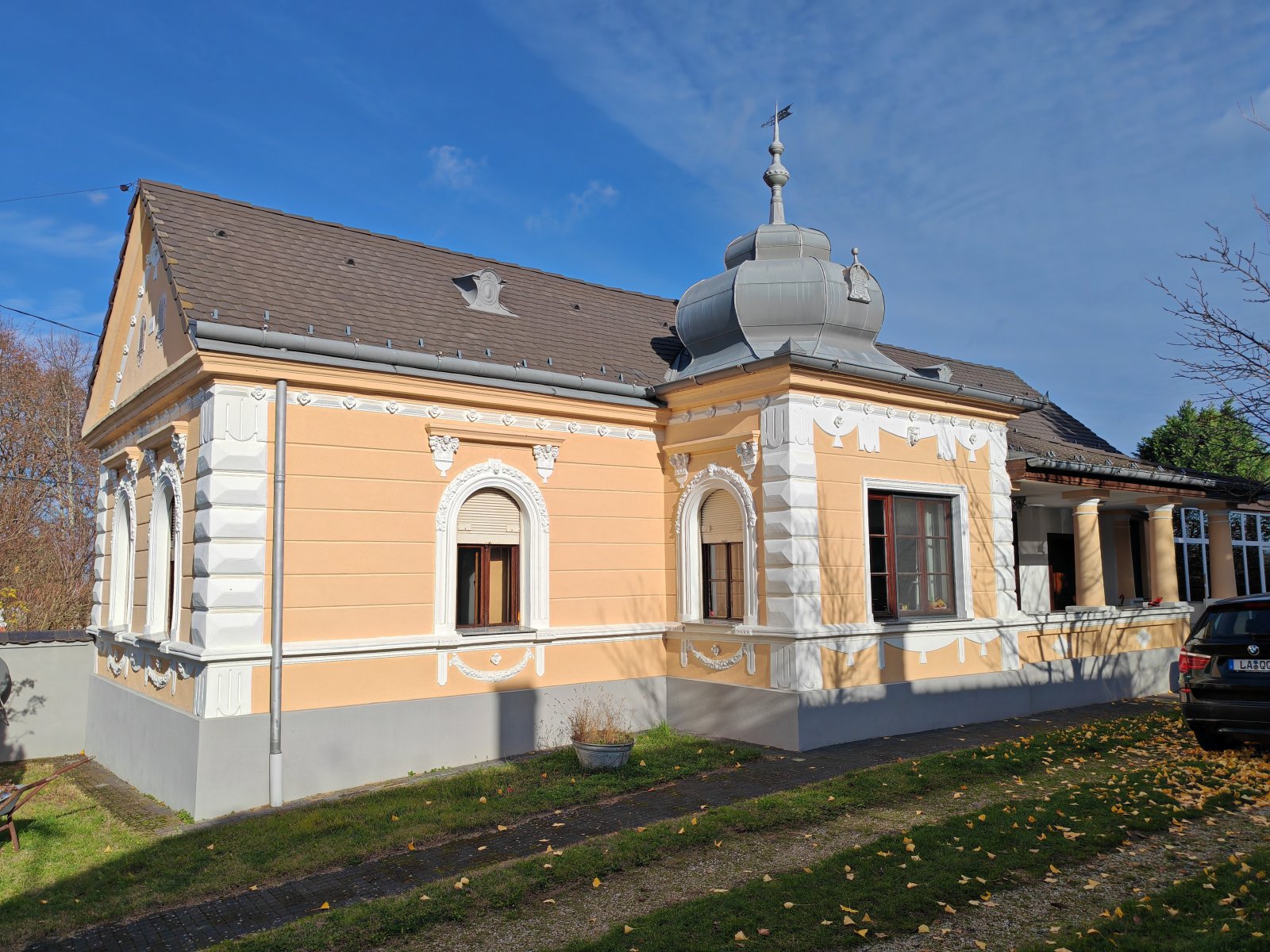 Zalakaros: (AAA) Historisches Herrenhaus perfekt saniert mit Pool & Nebengebäuden im Thermalbad 