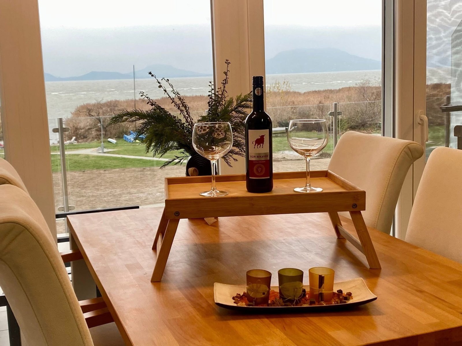 Balatonfenyves: (AAA) Traumhaftes Apartment direkt am Balaton 