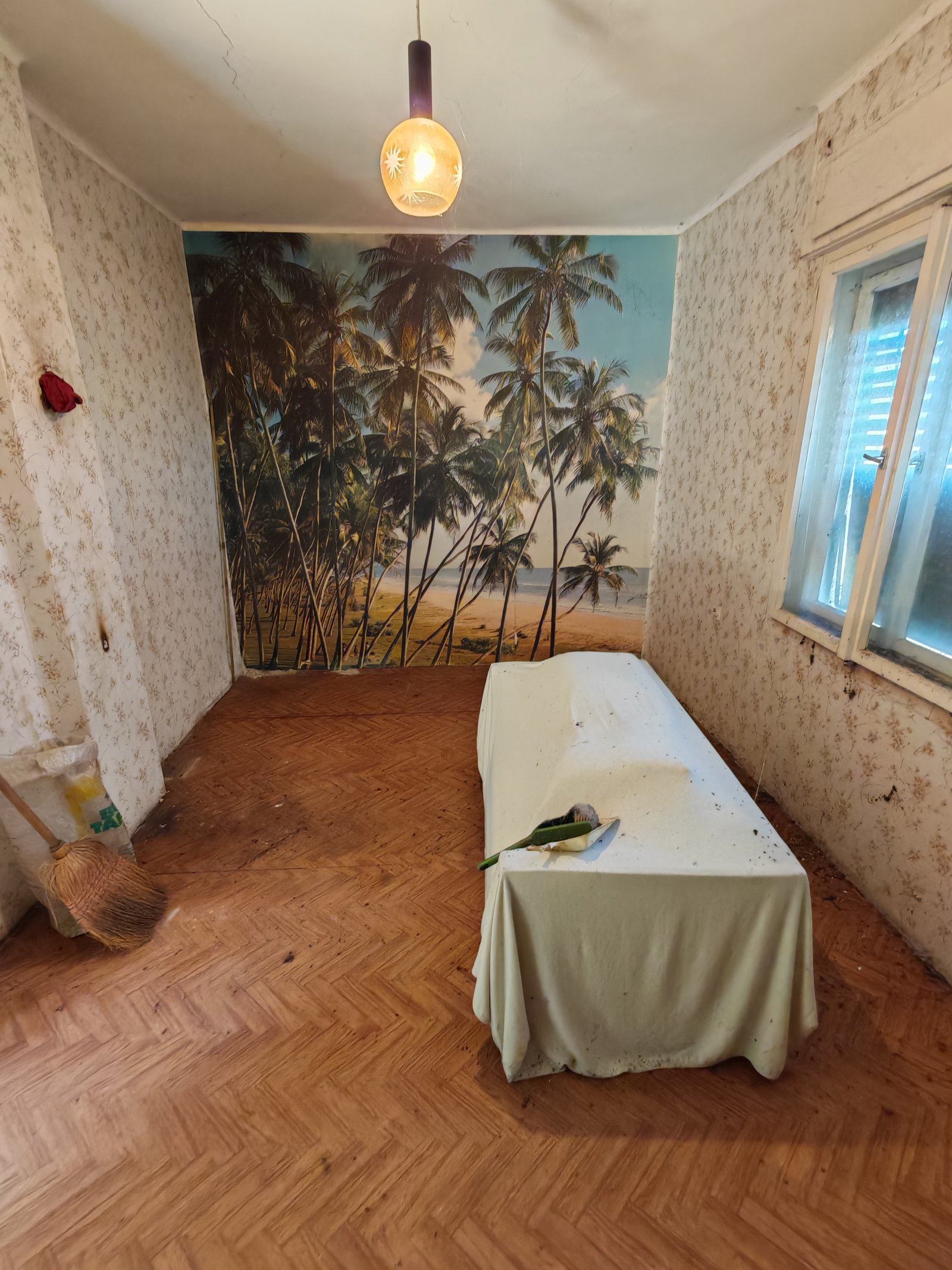 (BAA) Solides Landhaus am Weinberg & zusätzliche Pinze