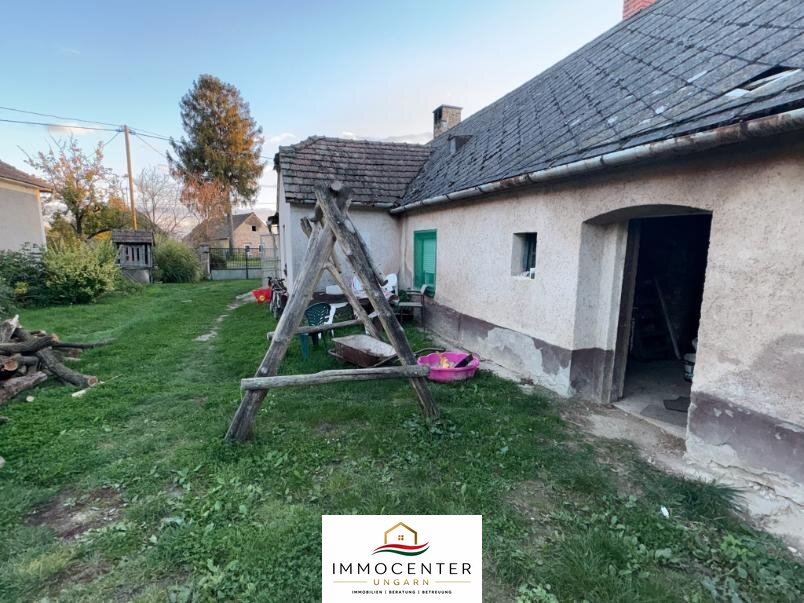 (BCA) Renovierungsbedürftiges Haus in ruhiger Umgebung