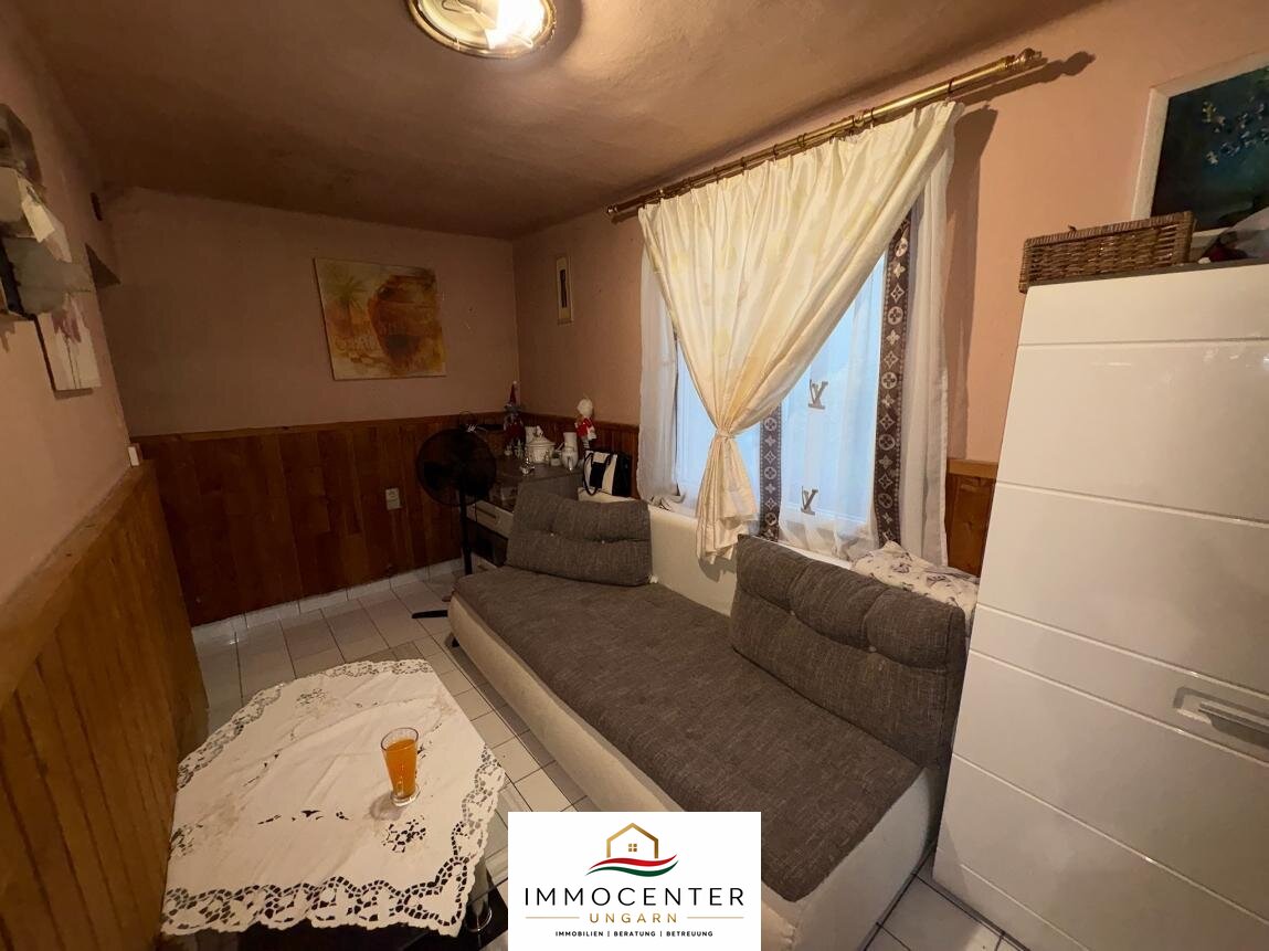 (BCA) Renovierungsbedürftiges Haus in ruhiger Umgebung