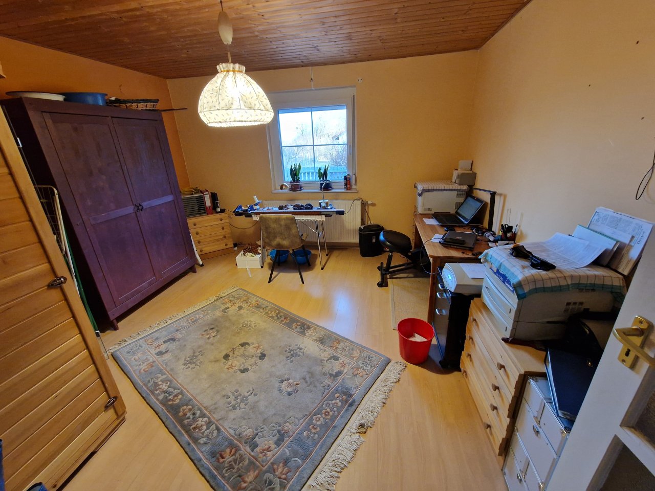 (BAA) Perfektes Zweifamilienhaus in hervorragendem Zustand mit großem Grundstück / Wald ideal für Selbstversorger