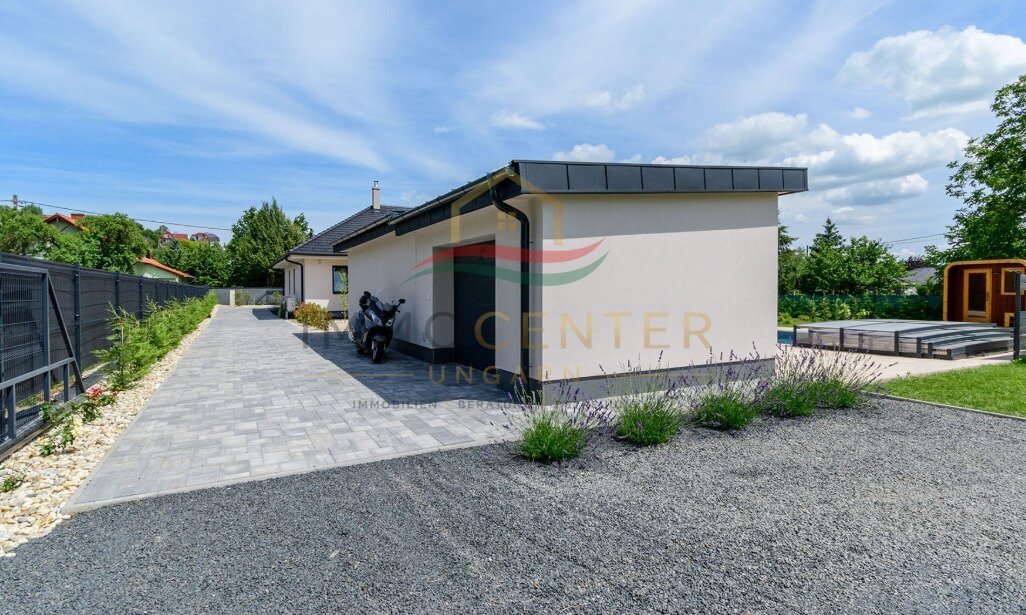 (AAA) Neu erbautes, exklusives Einfamilienhaus
