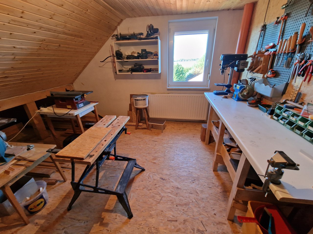 Holz-Werkstatt  OG