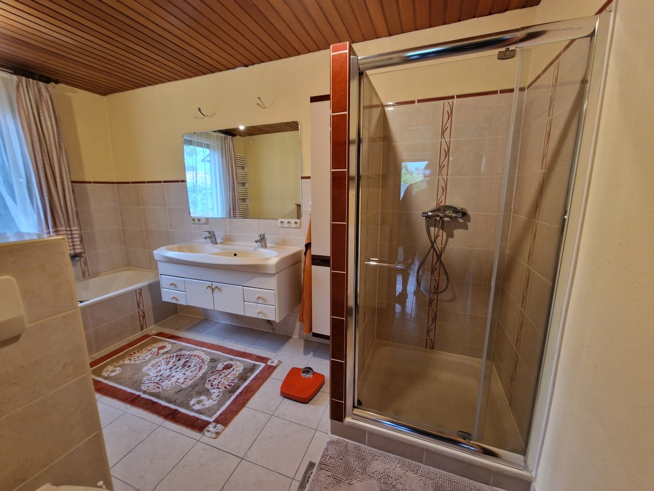 Hauptbadezimmer Hauptbadezimmer