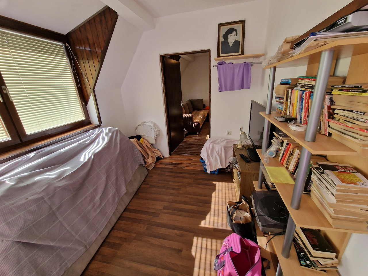 (ABAB) 2-family house in a quiet location near fishing ponds