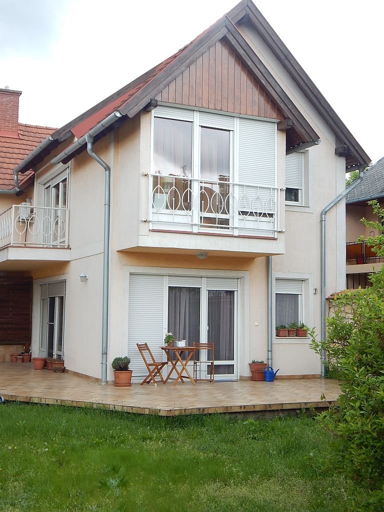 Tapolca: (AAAB) Town house with 2 separate residential units as an investment 