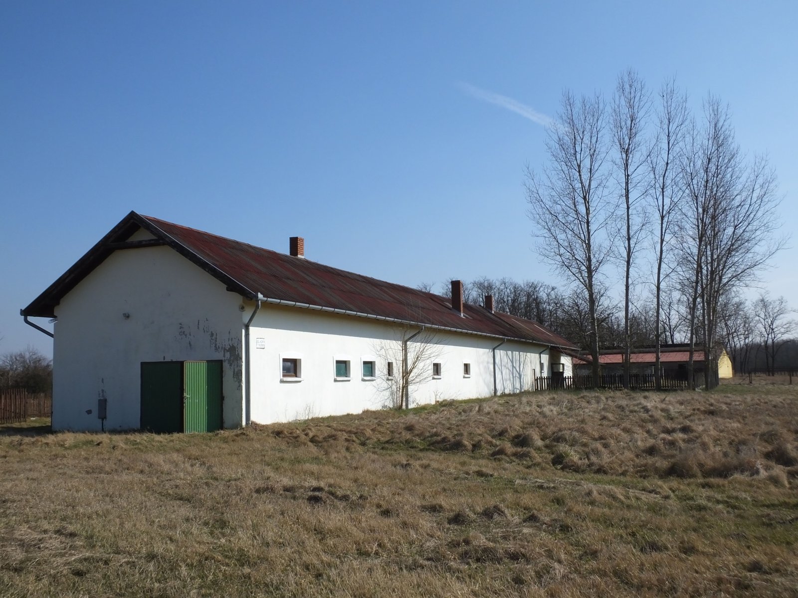 Ruzsa: Agricultural property for diverse use 