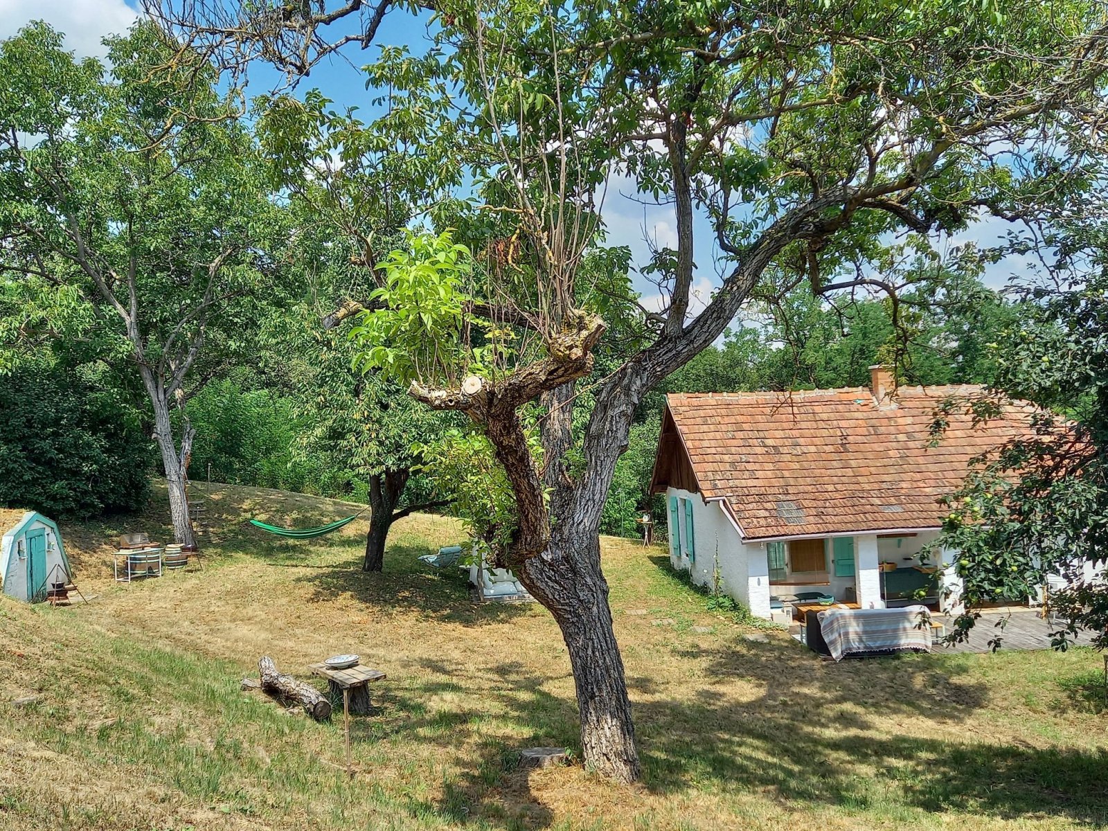 Zalabér: A perfect mix: ambience, tranquility, plenty of space and yet not out of the world (AAA) 