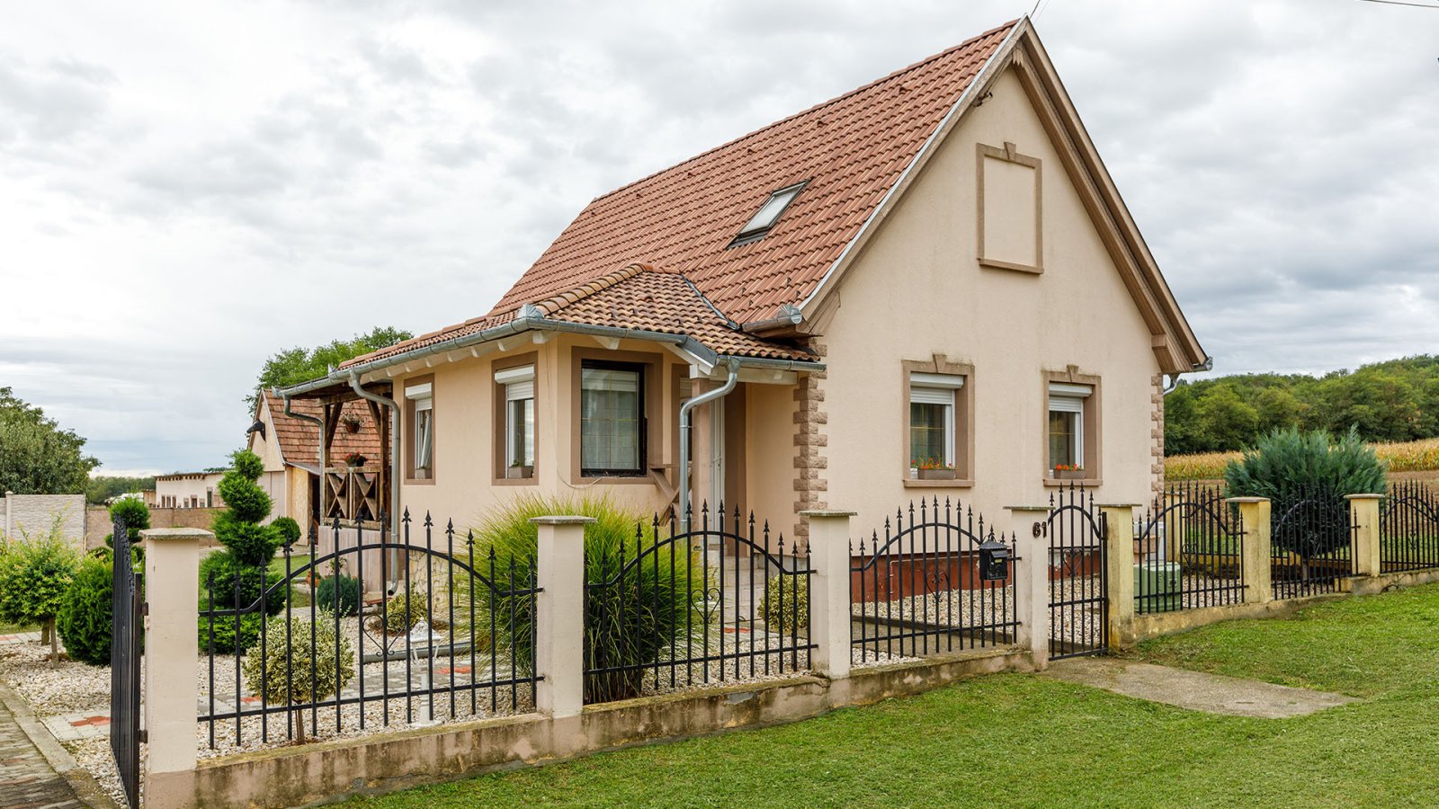 Nemesbük: Well-maintained country house in a quiet yet central location near Lake Balaton (AAA) 