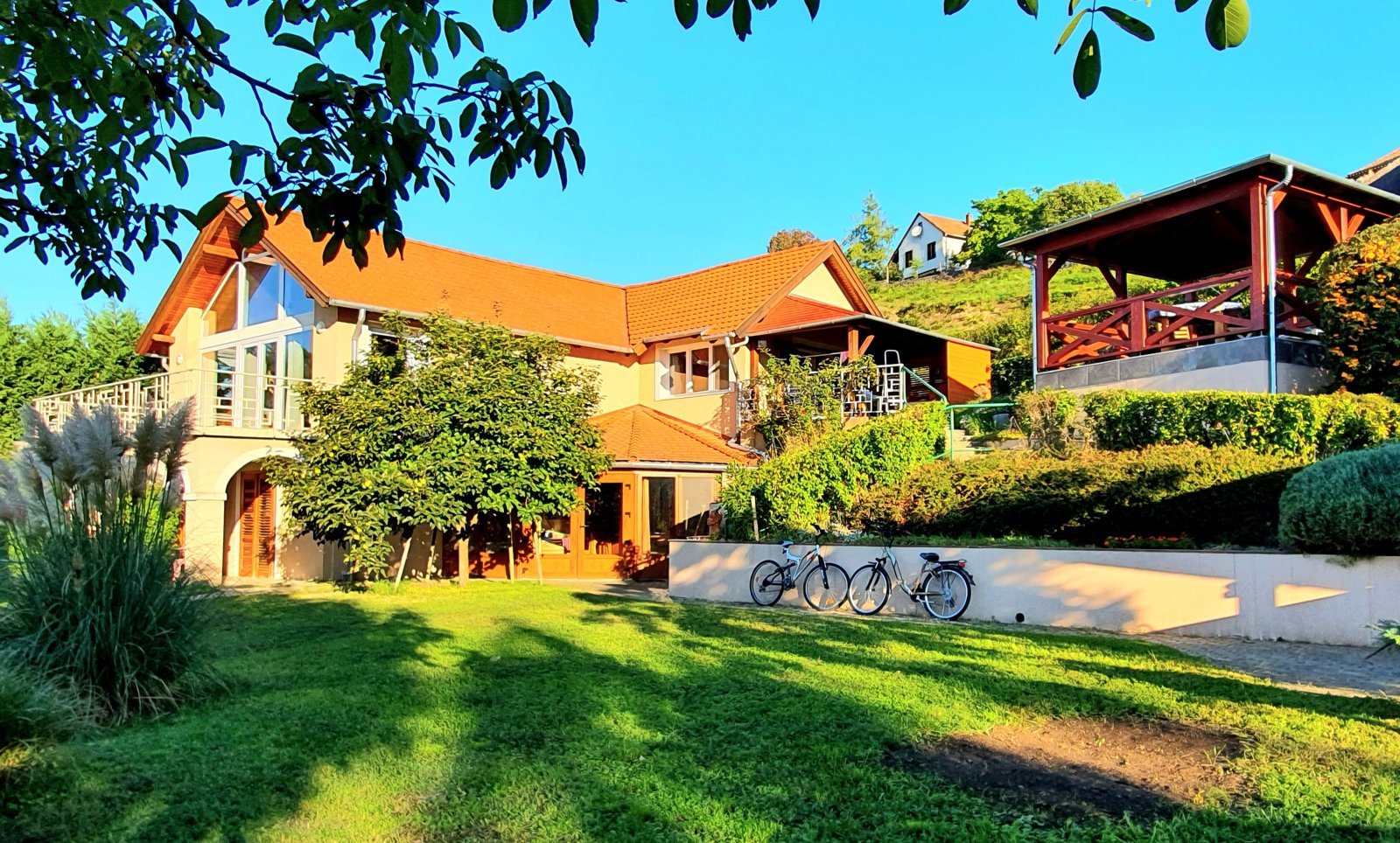 Badacsonytomaj: One of the most unique panoramic properties in Badacsonytomaj and on the north shore 