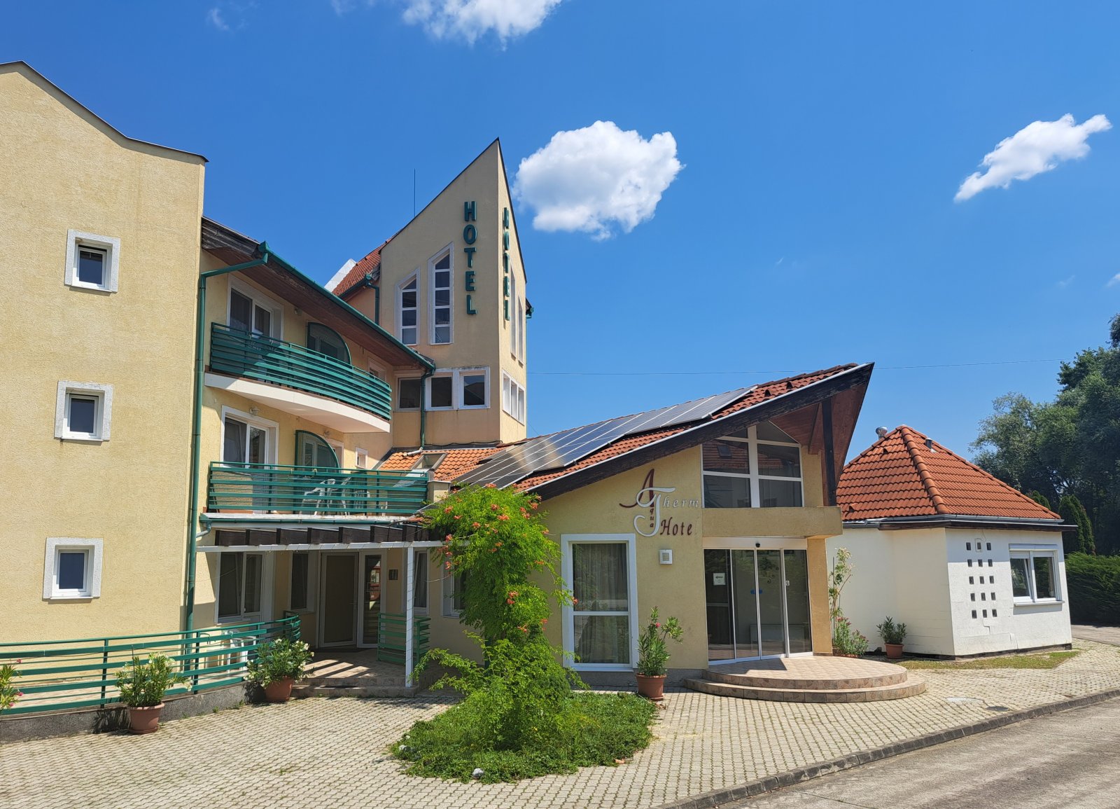 bei Zalakaros: (AA) 3 * wellness hotel in a well-known western Hungarian thermal bath 