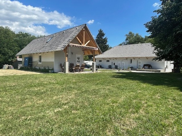 bei Somogyfajsz: Three properties together with a large plot of land in a beautiful setting bei Somogyfajsz: Three properties together with a large plot of land in a beautiful setting