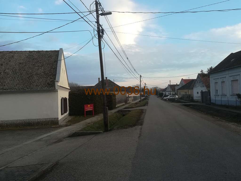 (AAAB) Buy a historic farmhouse in Hungary