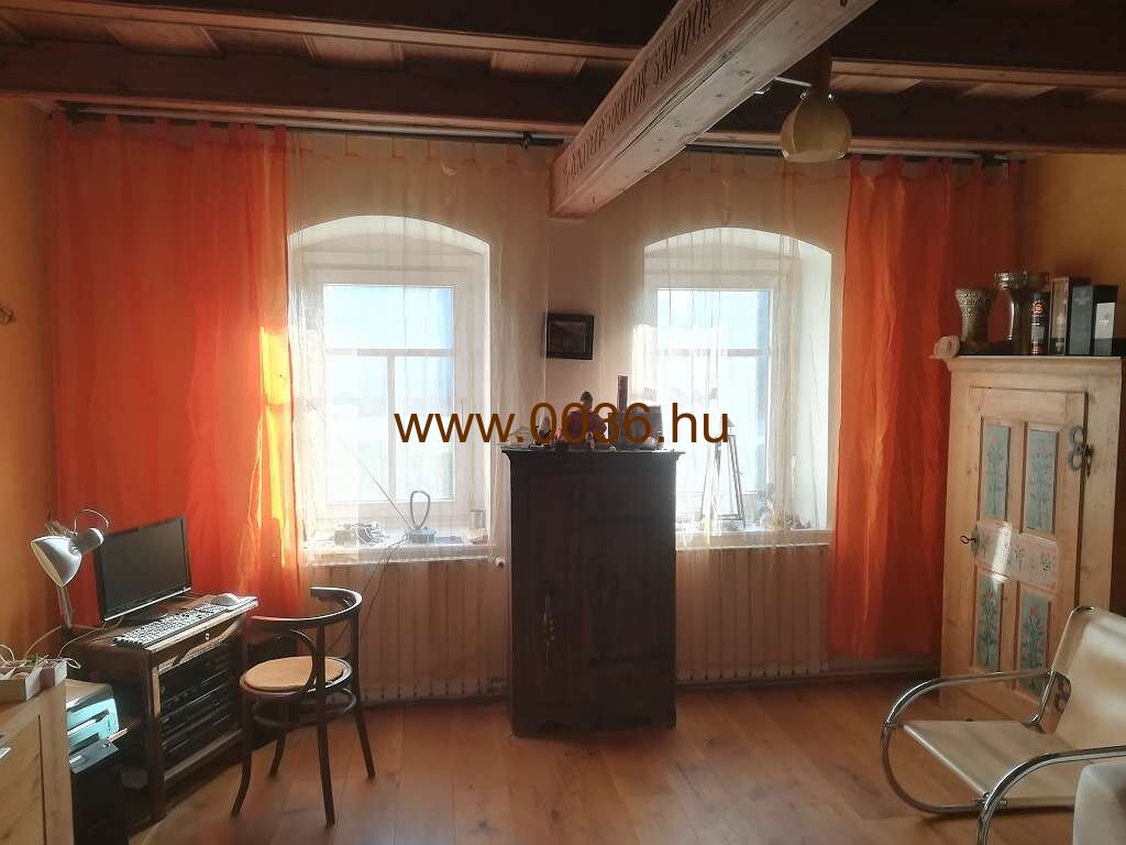 (AAAB) Buy a historic farmhouse in Hungary