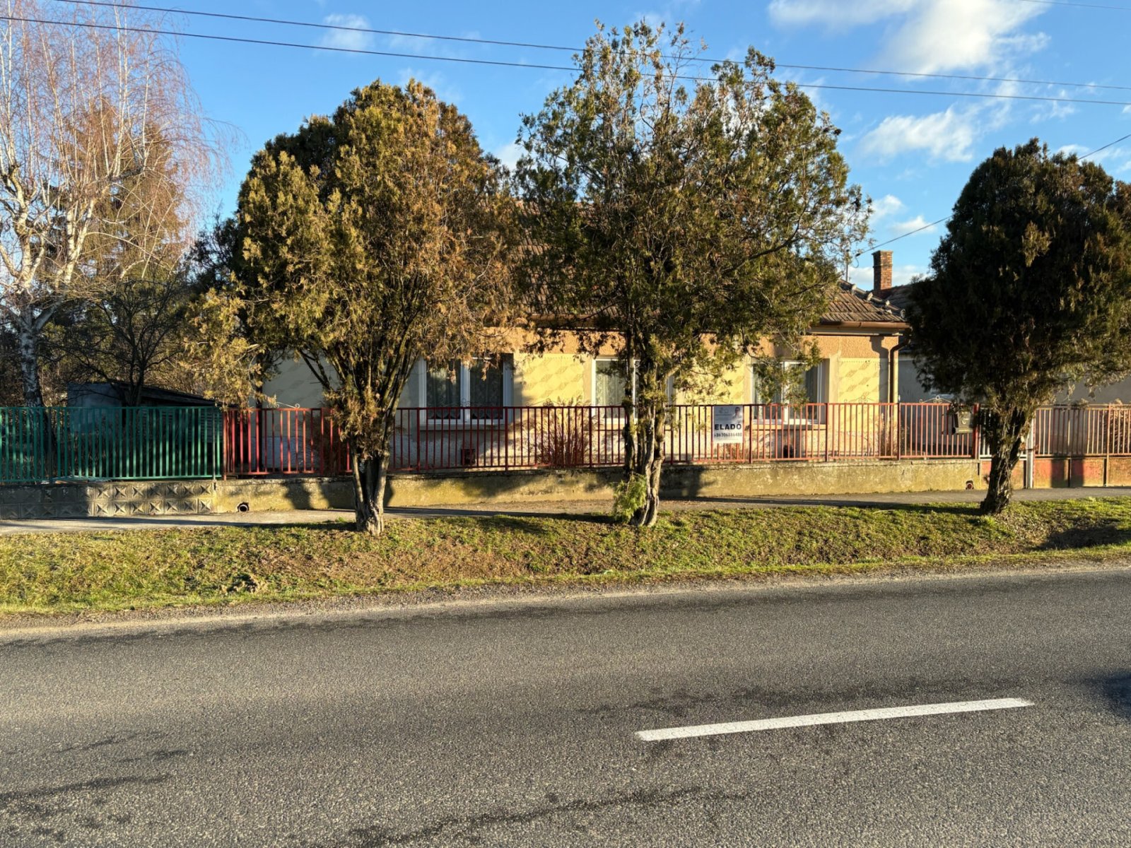 Türje: House in need of renovation in a quiet, harmonious setting 