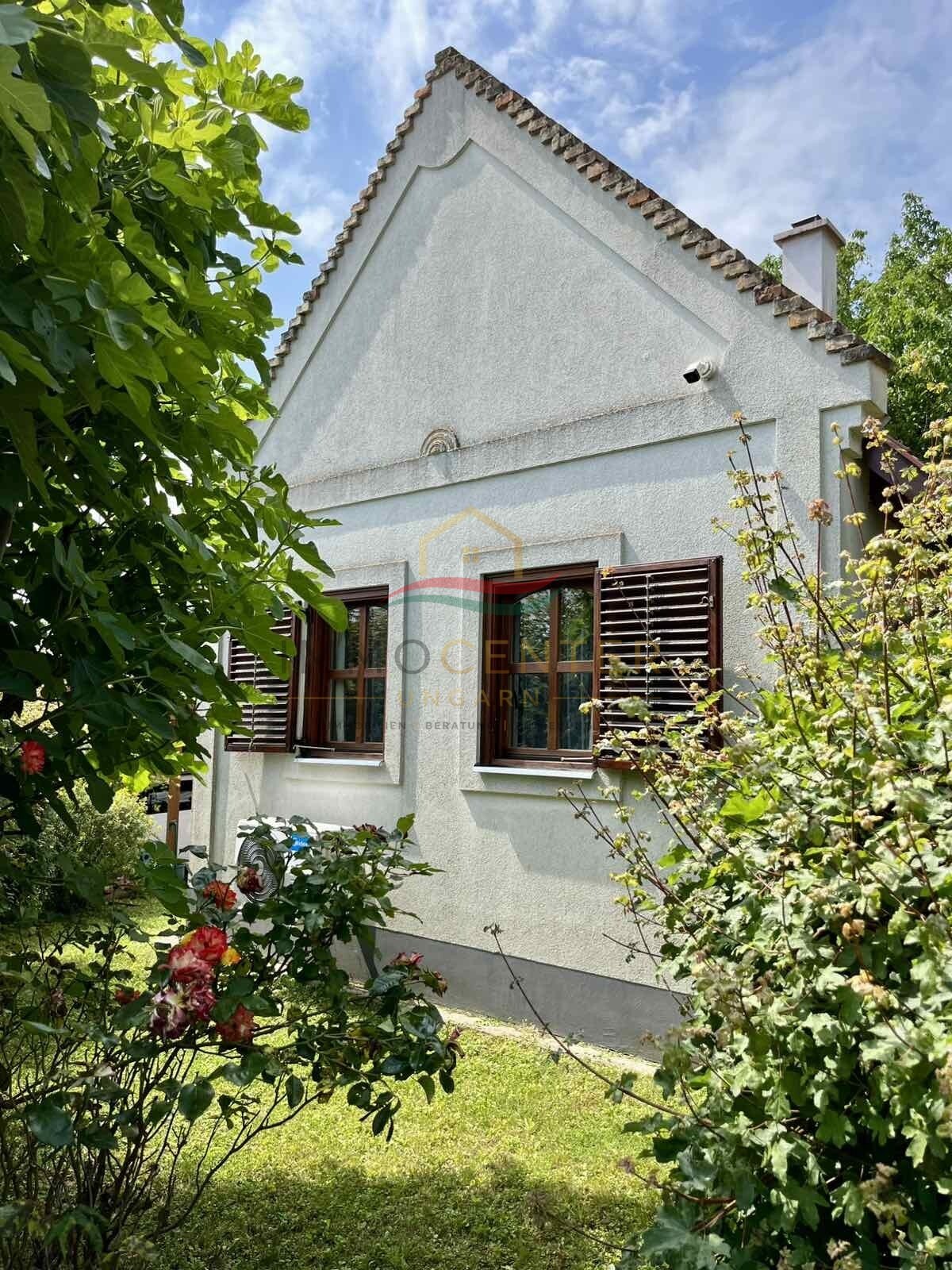(AAA) Renovated farmhouse on the northern shore of Lake Balaton