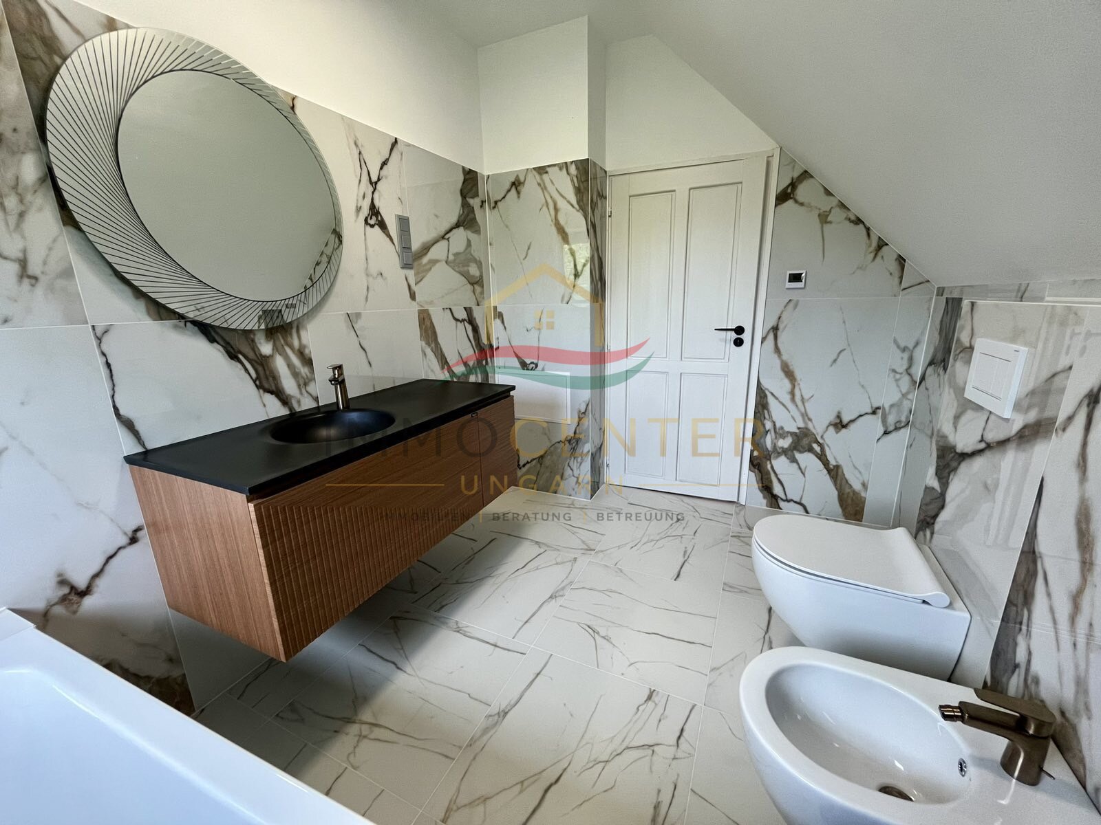 (AAA) Renovated country house with panoramic views