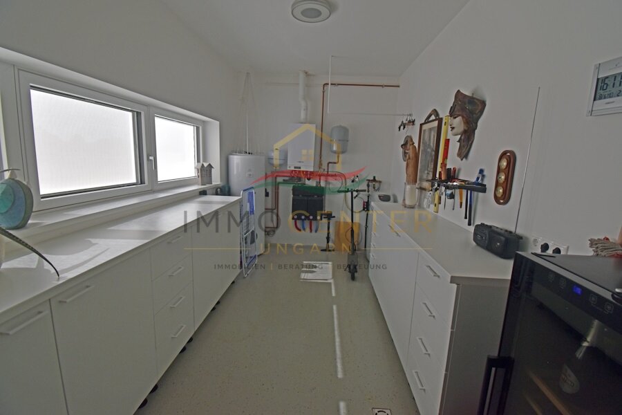Exclusive house with 180-degree panoramic views, close to the city and thermal baths