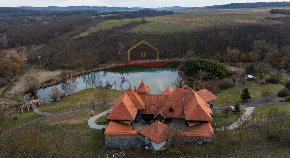 (AAA) Exclusive equestrian property with panoramic views near Siófok on Lake Balaton