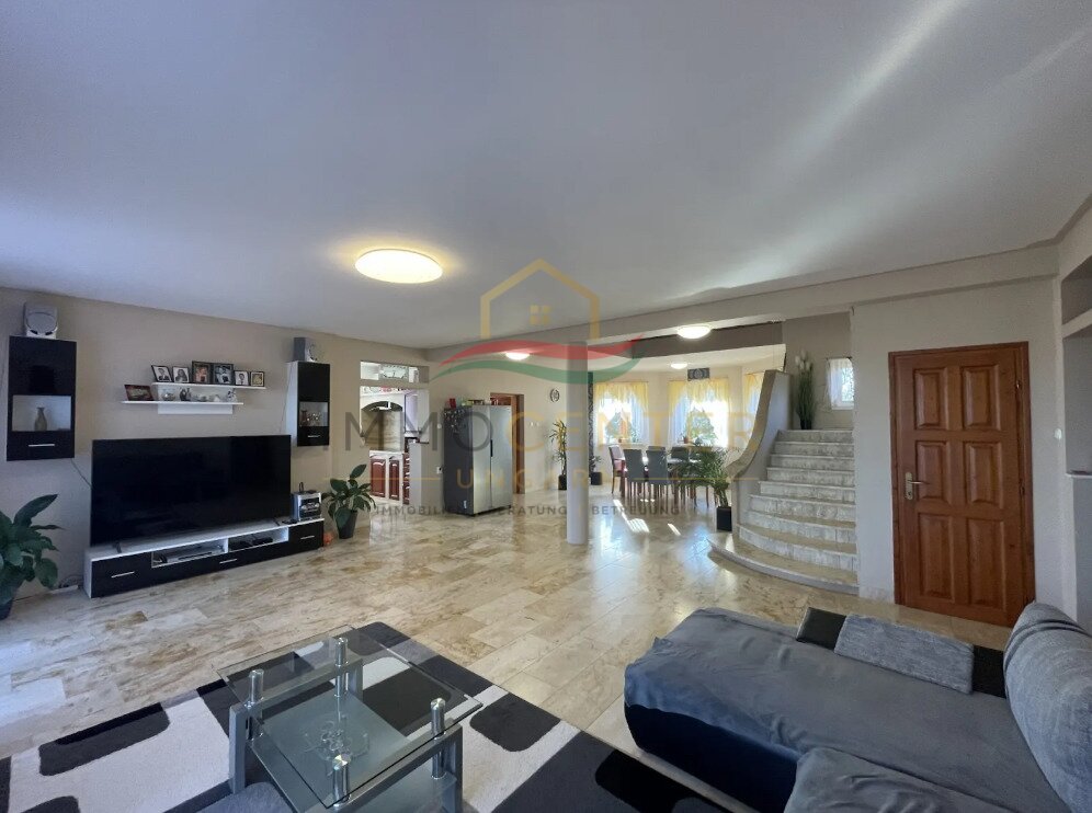 Dream house in a quiet, family-friendly area