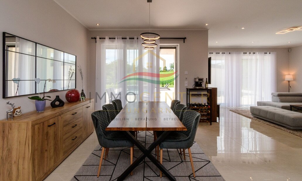 Newly built, exclusive detached house