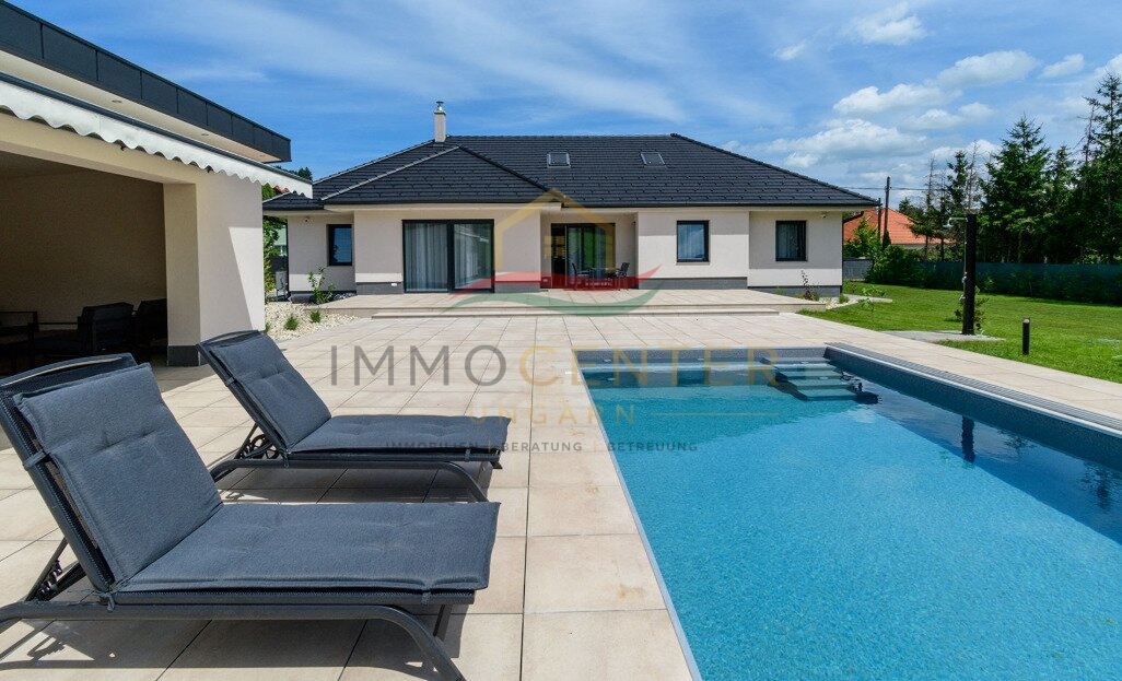 Newly built, exclusive detached house