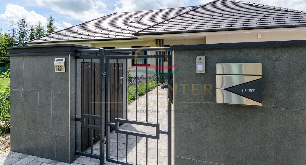 Newly built, exclusive detached house