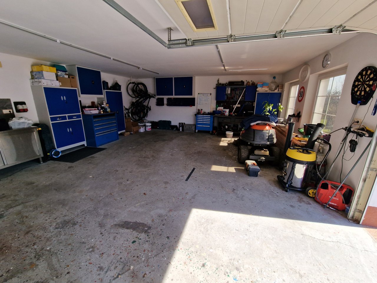 garage / workshop