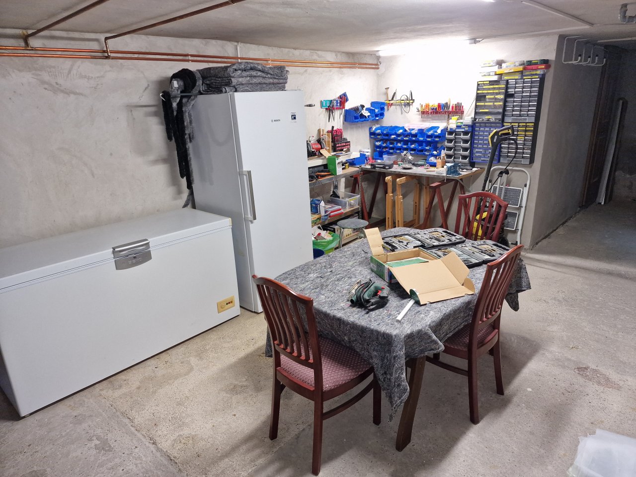 workshop basement