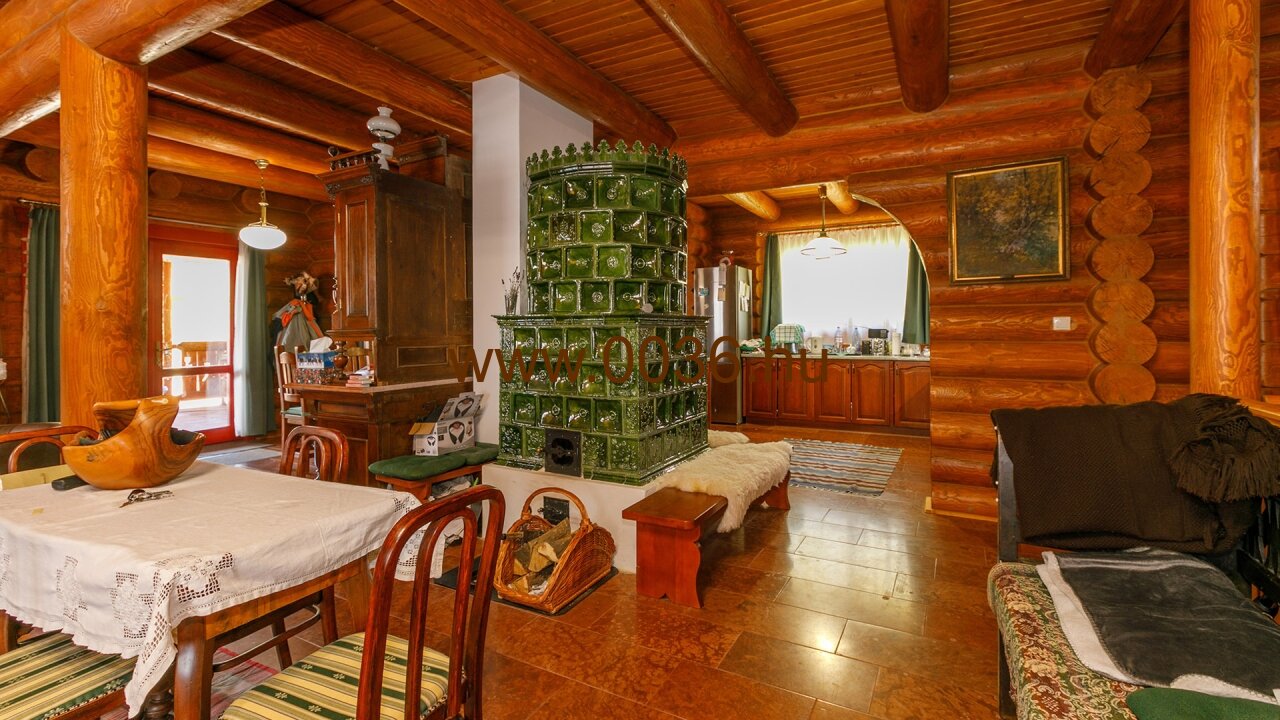 immocenter-hungary-house-buy-33563-living-room4