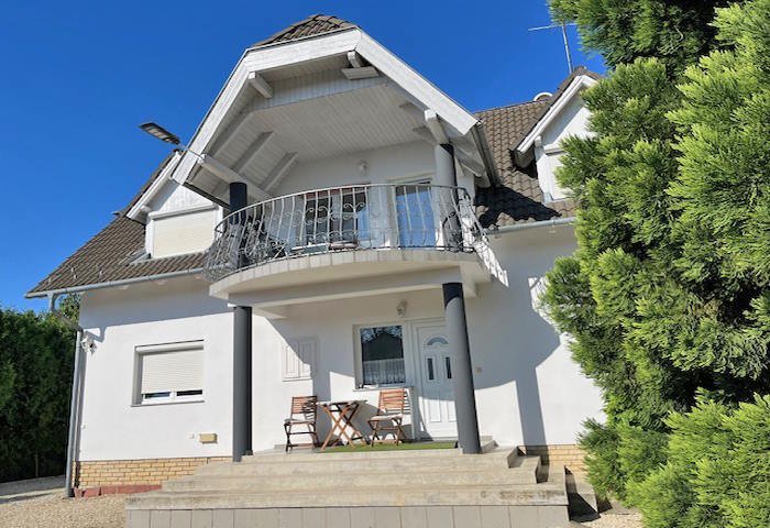 Bük: (AAAB) Buy apartment house in Hungary 