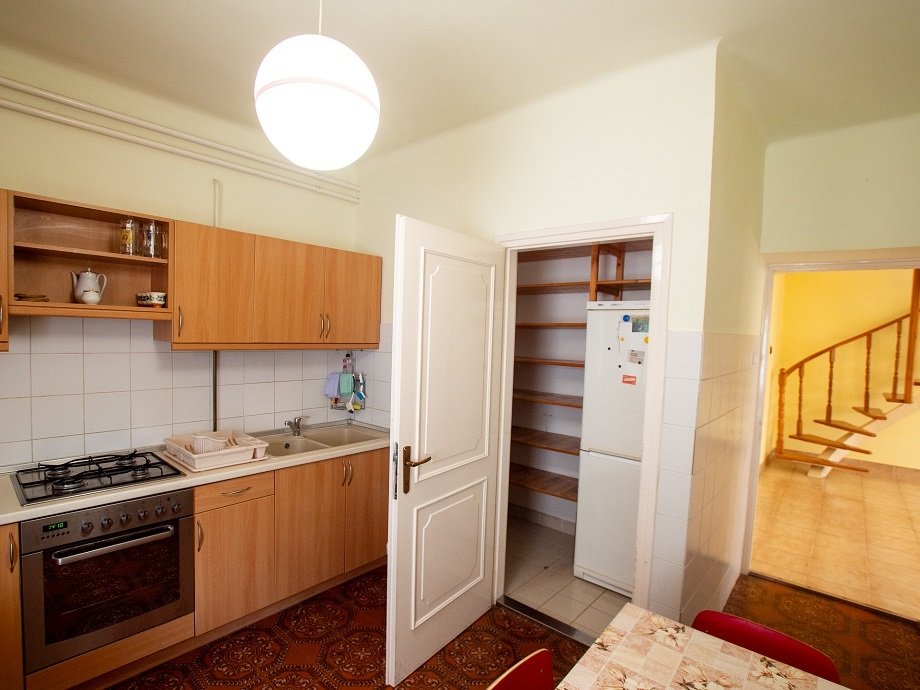 Ground floor kitchen (Spaiz) Ground floor kitchen (Spaiz)