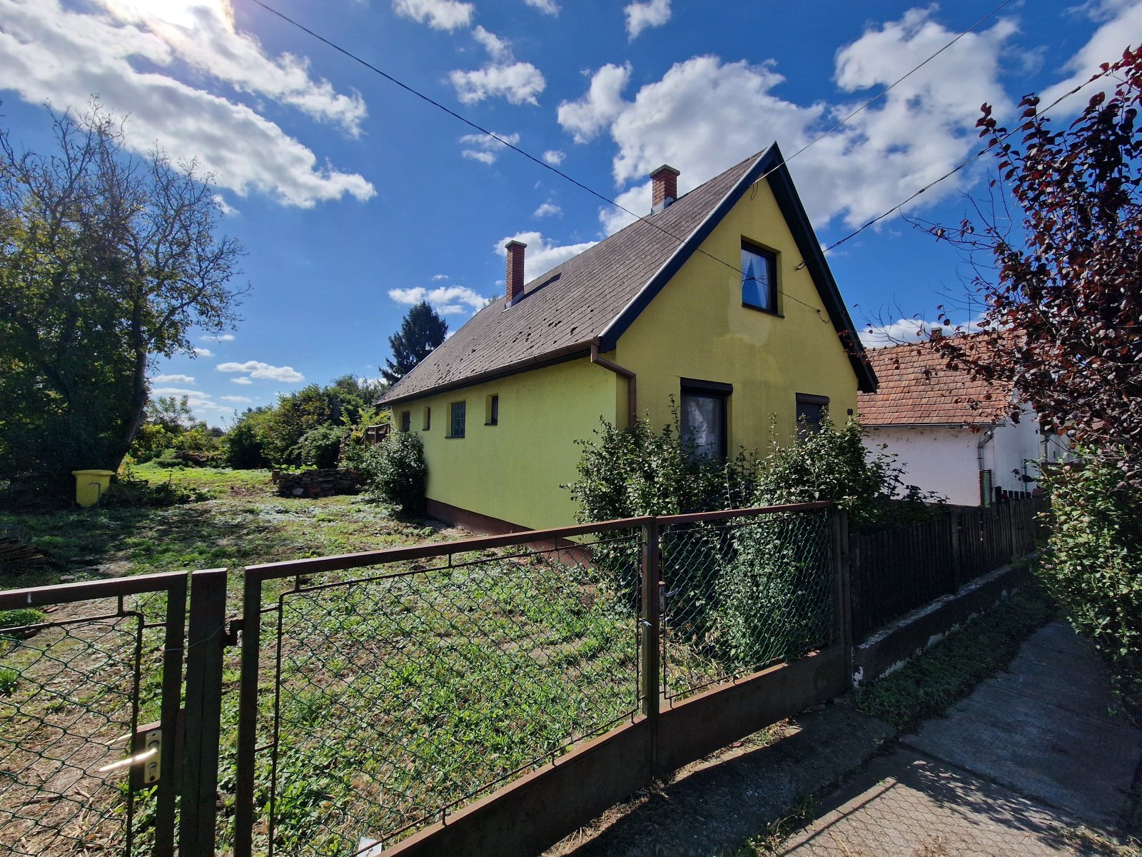Balatonszentgyörgy: Sólida casa de campo cerca del lago con gran jardín, árboles frutales (ABA-CM168) 