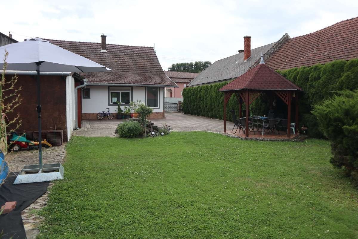 Szentgotthárd: (AAA) Casa atractivamente renovada cerca de la frontera con Austria 