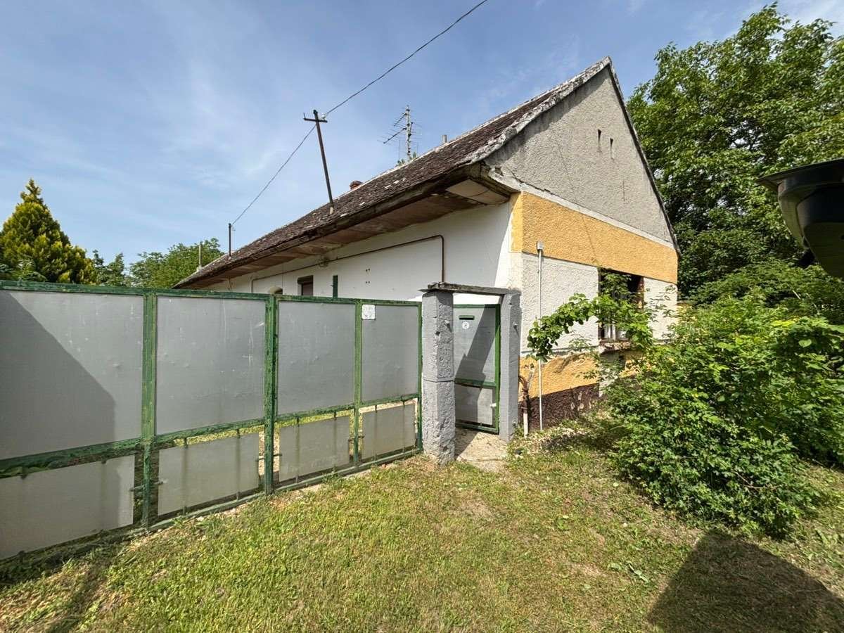 Bük (Nähe): (ACA) Casa rural para reformar con gran potencial cerca de Austria 