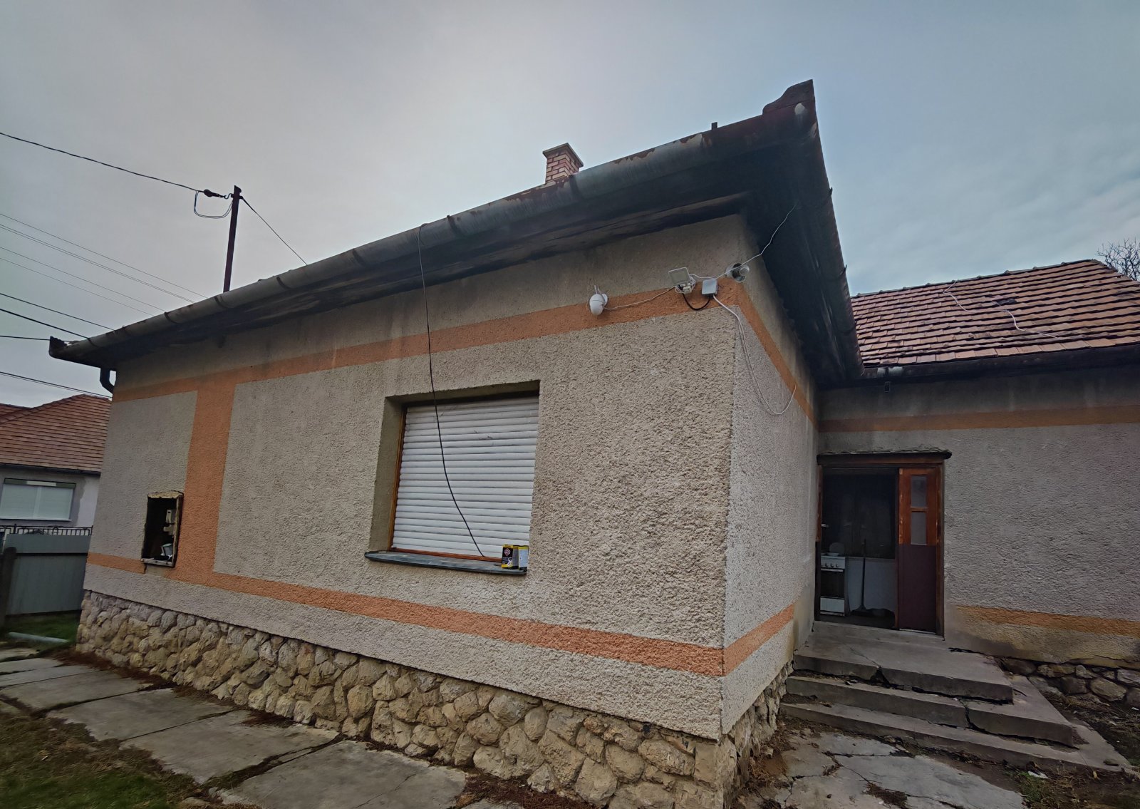 Csikóstőttős: Casa para reformar en zona tranquila. 