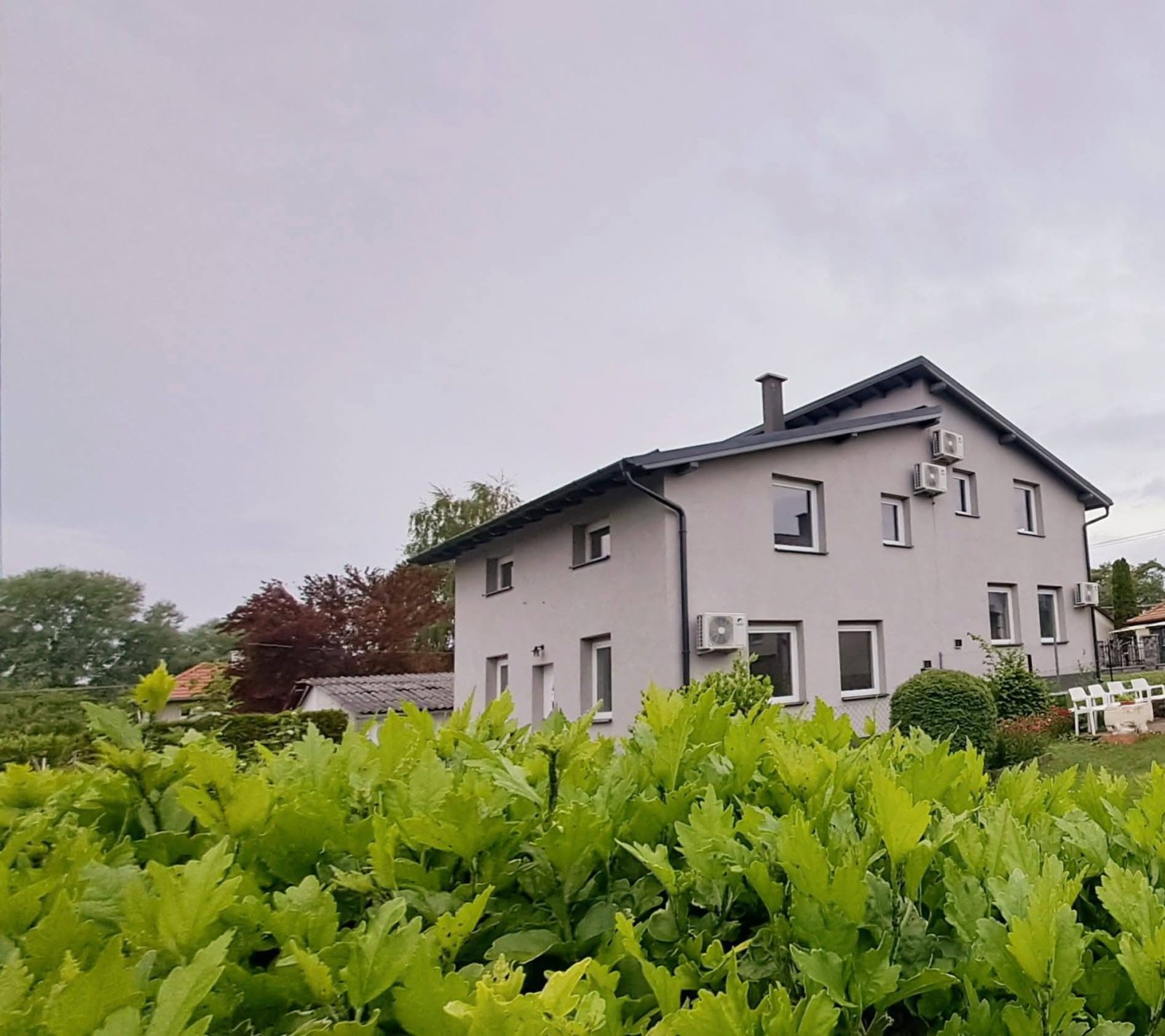 Balatonfenyves: Edificio nuevo, diseño moderno, ambiente ideal de casa de vacaciones. 