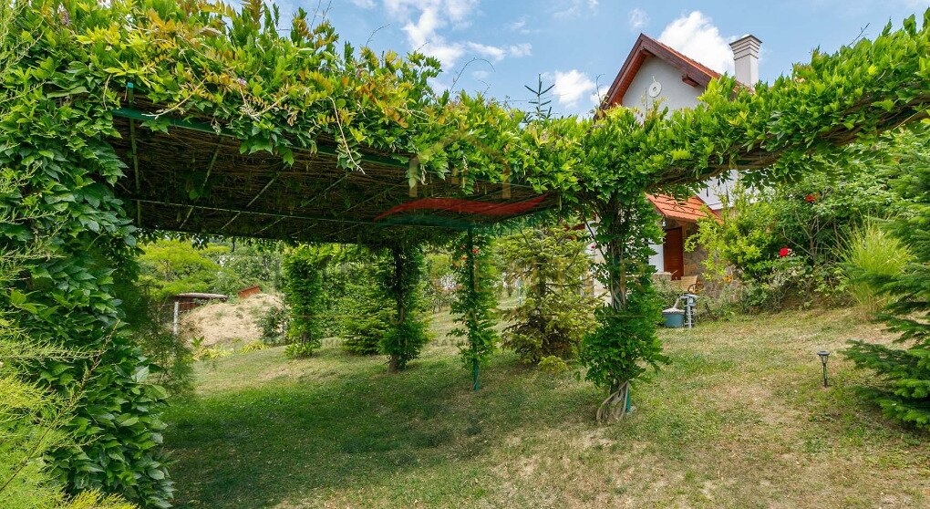 Casa unifamiliar en una zona tranquila y familiar.
