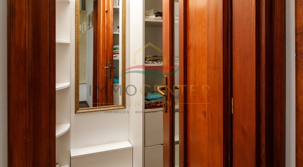 Casa unifamiliar en una zona tranquila y familiar.
