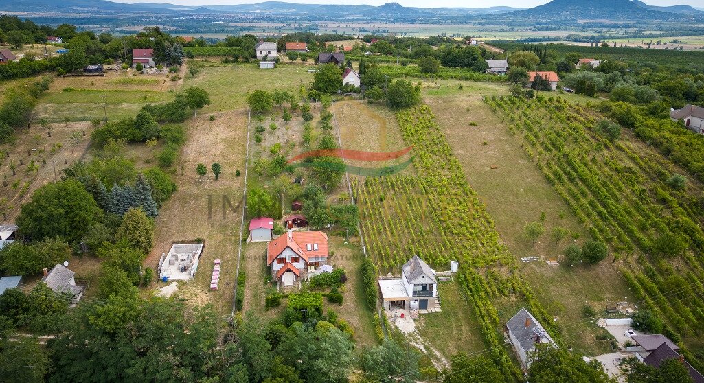 Casa unifamiliar en una zona tranquila y familiar.