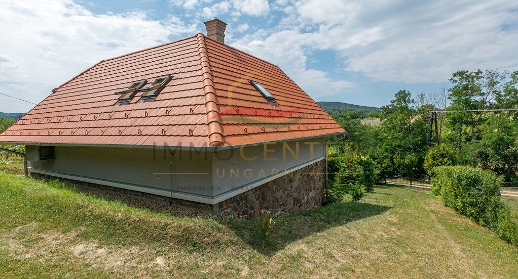 Casa unifamiliar en una zona tranquila y familiar.
