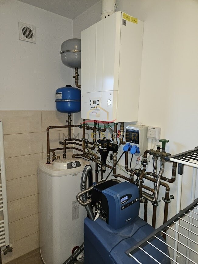 Casa unifamiliar energéticamente eficiente en una calle tranquila de Balatongyörök.