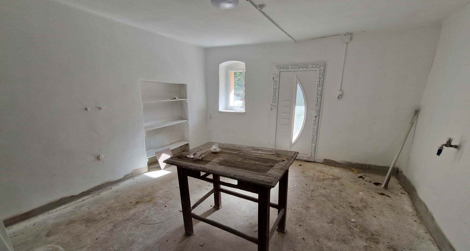 Casa unifamiliar reformada, lista para entrar a vivir