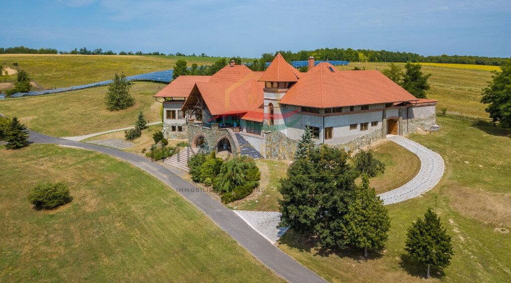 (AAA) Exklusives Reitanwesen mit Panoramablick nahe Siófok am Balaton