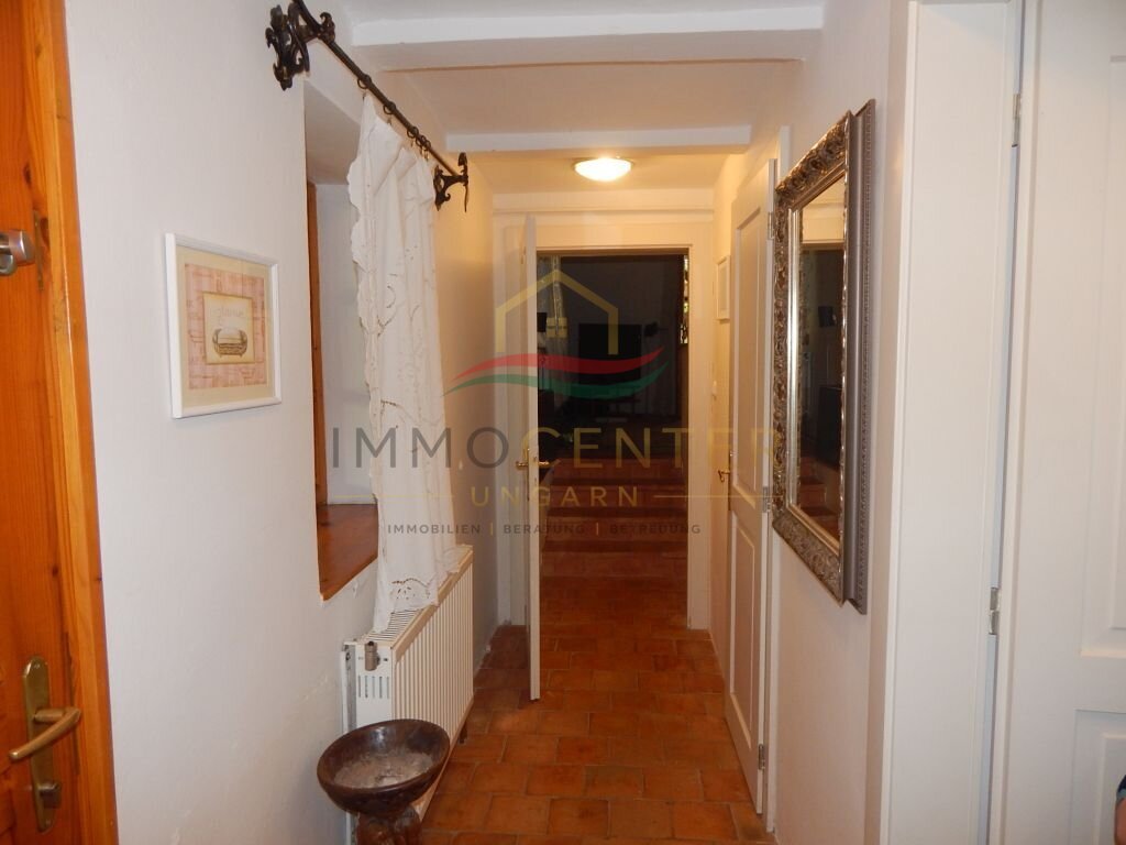 Casa señorial en el corazón de la cuenca de Káli.